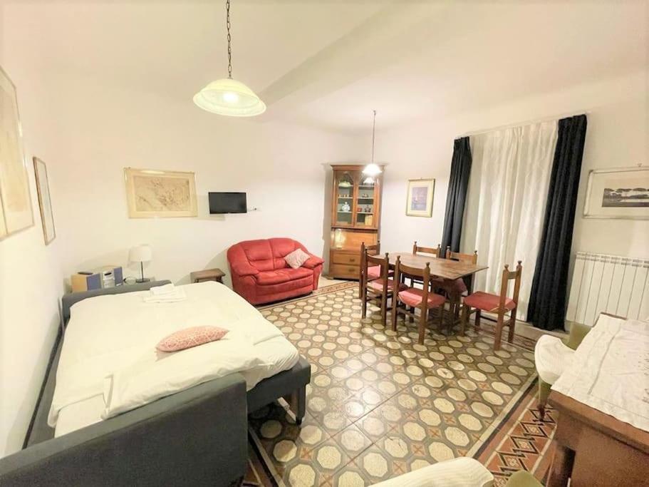 Near Colosseum By Varental 2Br + 1Sb Roma Exterior foto